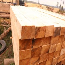 重慶建筑木方廠家 樟子松、白松口料木方條 多種規(guī)格可做